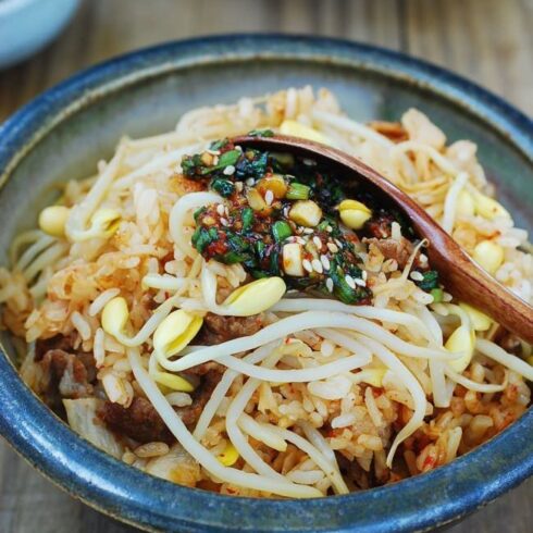 Kongnamul Bap (Soybean Sprout Rice Bowl)