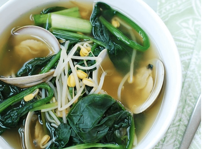 Korean spinach soup