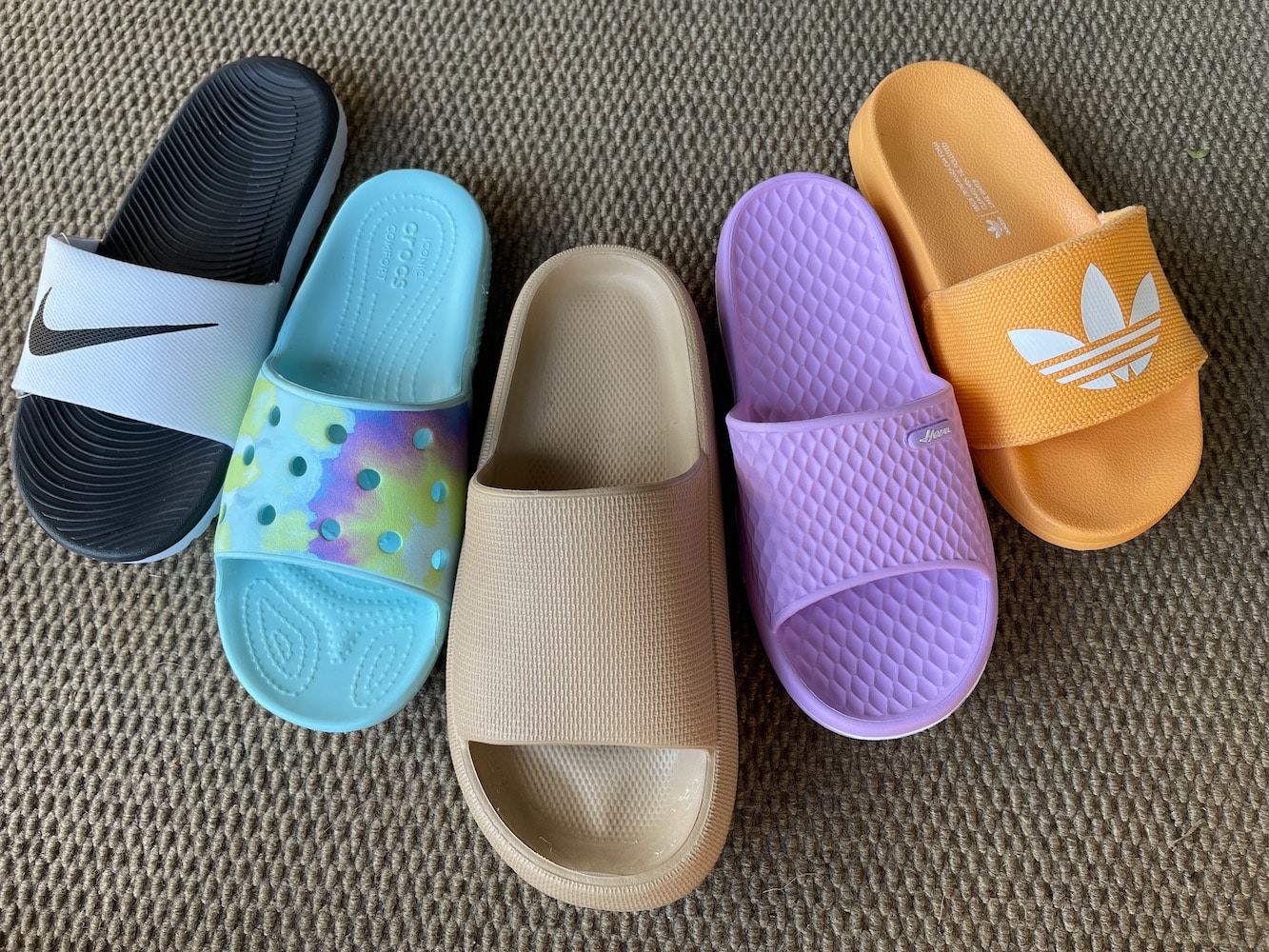 House Slippers Are the Shoe Trend For Homebodies Only | Who What Wear