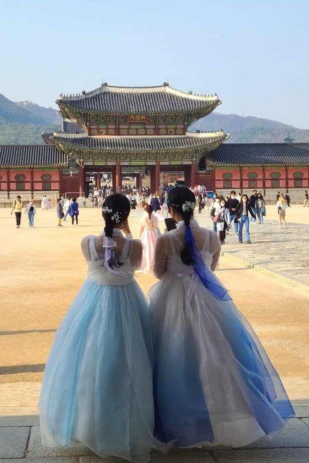 Women In Hanbok At Gyeongbokgung Palace In Seoul