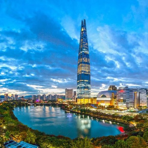 Signiel Hotel Seoul in Lotte World Tower