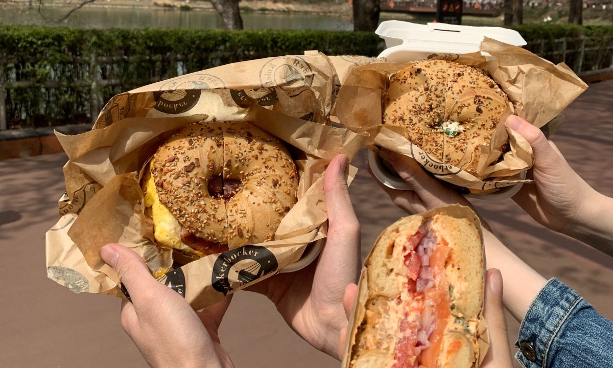 Freshly made New York–style bagels at Knickerbocker Bagel, a popular cafe in Seoul.
