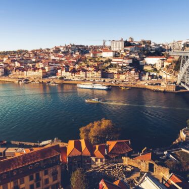 why koreans love porto